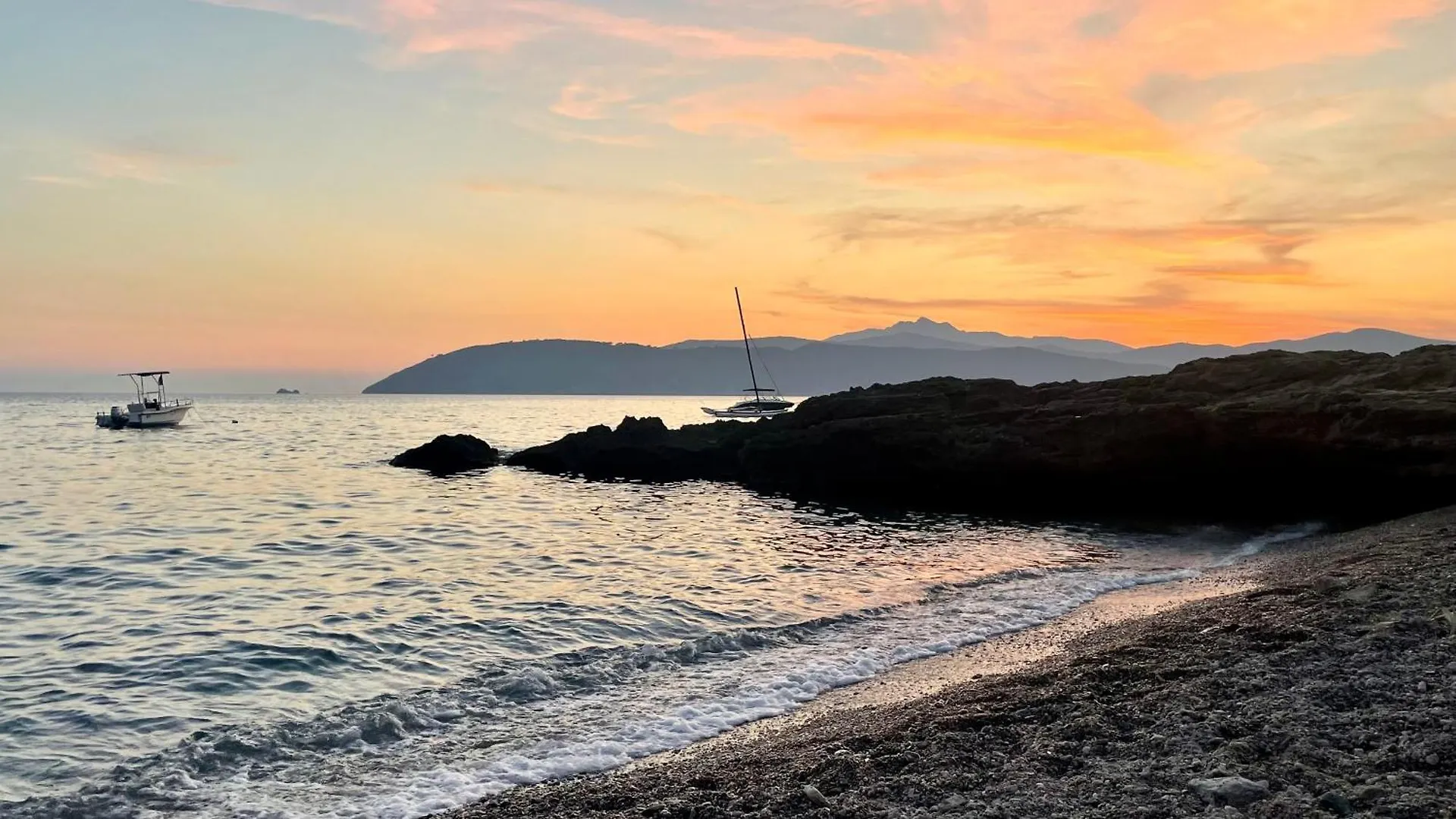 Casa Vacanze Isola D'Elba A 300M Dal Mare Capoliveri  Italy